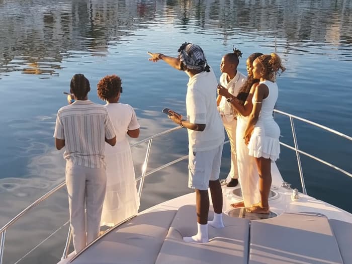 Full Day Cruise: Yacht Adventure