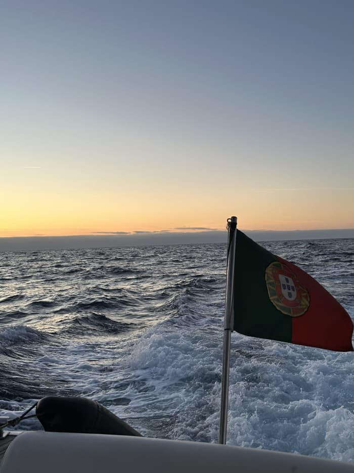Yachtdouro.pt / Half-day of luxury on a motor yacht