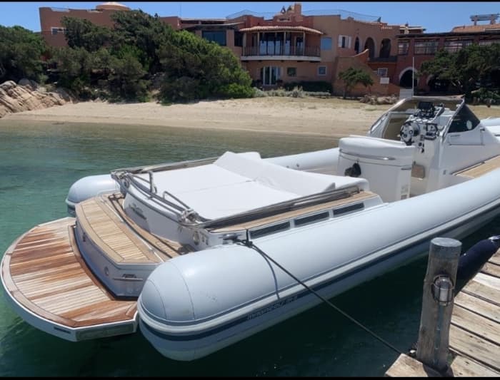 Une journée à la découverte des plus belles plages de la Costa Smeralda : détente absolue sur les eaux cristallines les plus belles de la côte