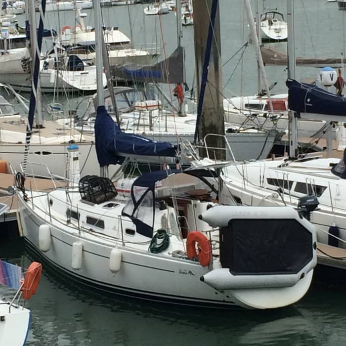 Journée complète de voile à bord d'un voilier à Locmiquélic