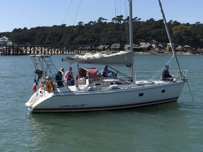 Discover Pornic on a full-day sailing trip