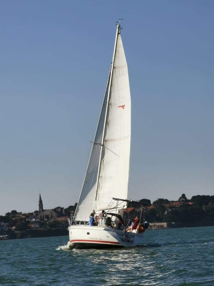 Discover Pornic on a full-day sailing trip