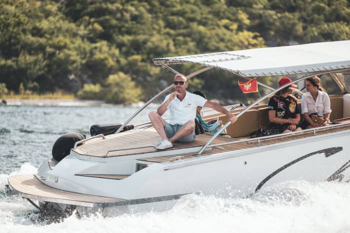 Exklusiv 4 timmars båttur Blå grottan, Perast, öarna + gratis drycker
