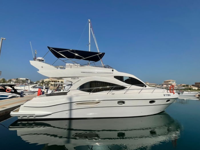 Essential Escape – 2-stündige Basic-Kreuzfahrt in Dubai