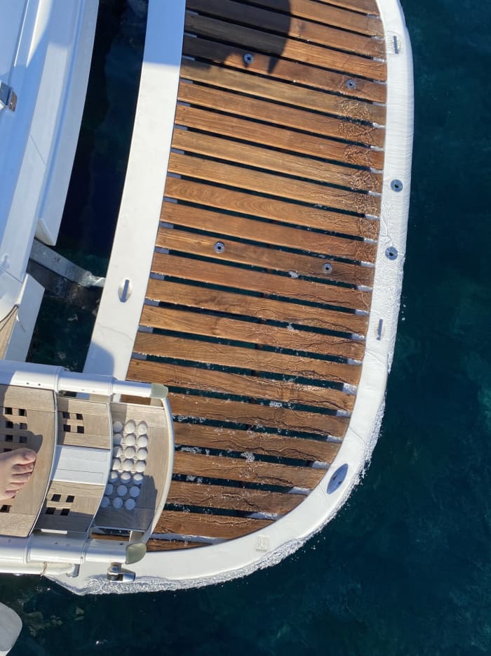 Enjoy 8h on a motorboat to explore Golfe Juan