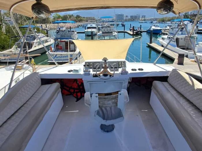 Détente à Puerto Vallarta : 12 heures de soleil sur un bateau à moteur