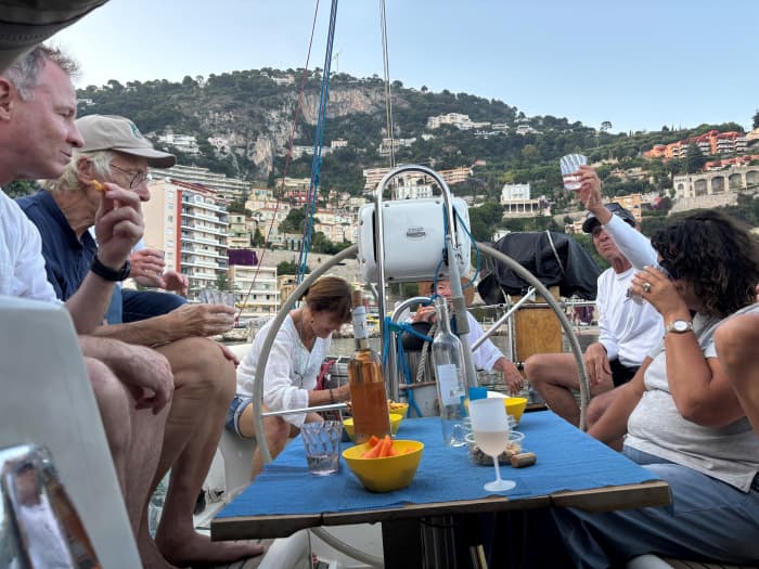 Segeltörn um Cap Ferrat mit Picknick