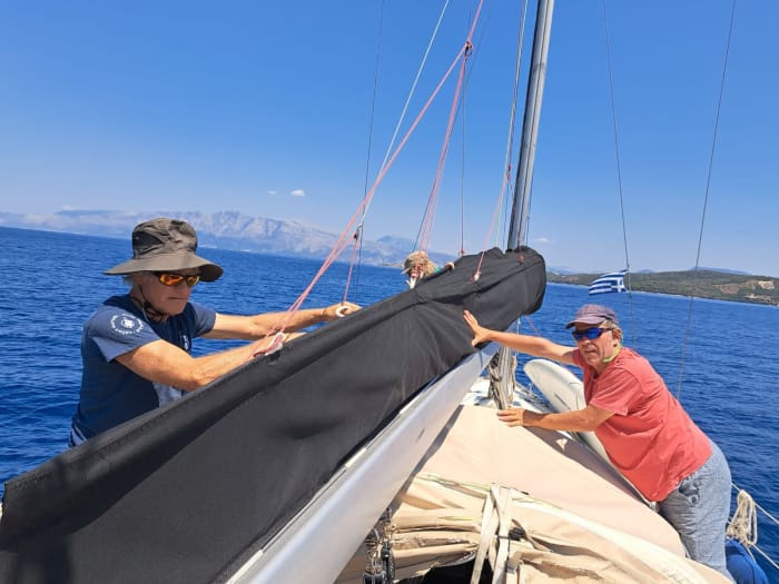 Lerne Segeln an der französischen Riviera