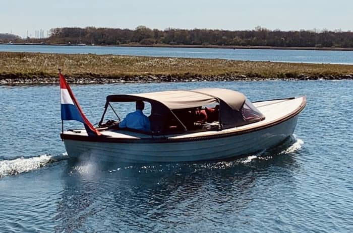 Enjoy the sun on a 7h boat trip in Zeeland