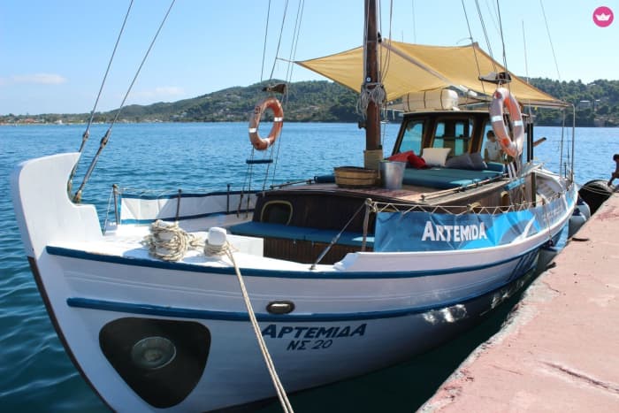Le rythme de Skiathos : des moments inoubliables sur un voilier