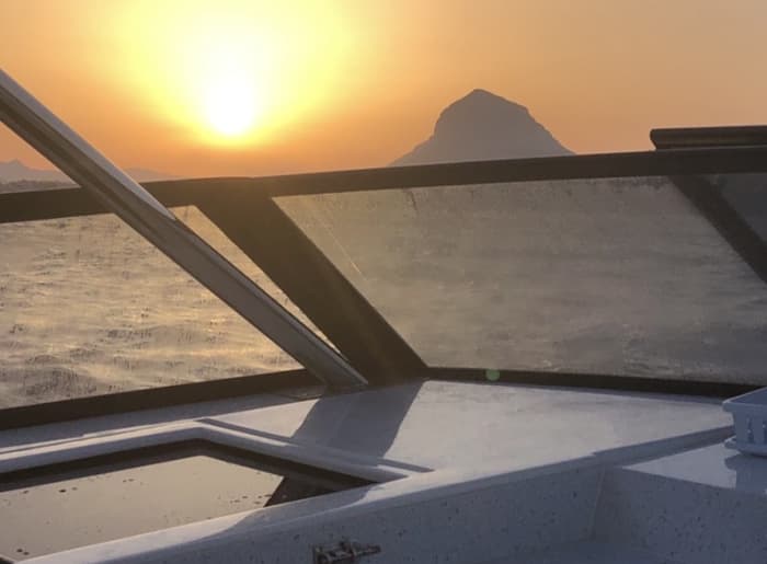2 hours on a catamaran for up to 12 people