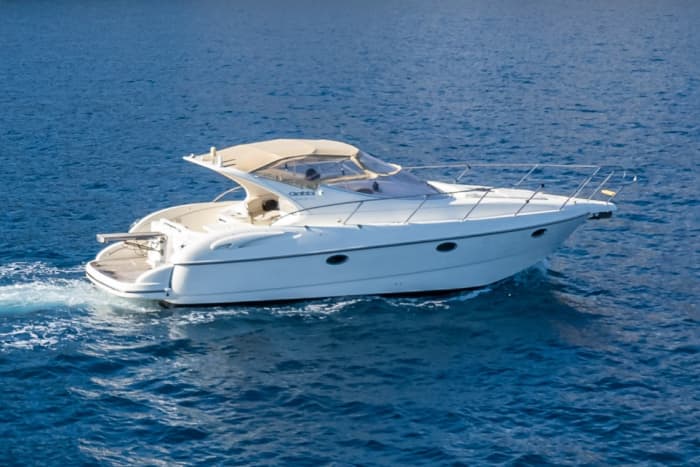 Your own Greek Odyssey: A 6h voyage on a motorboat