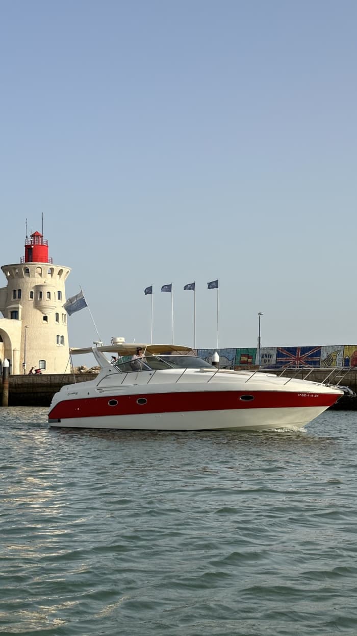 Ontdek de baai van Cádiz gedurende 4 uur op een 12 meter lang jacht.