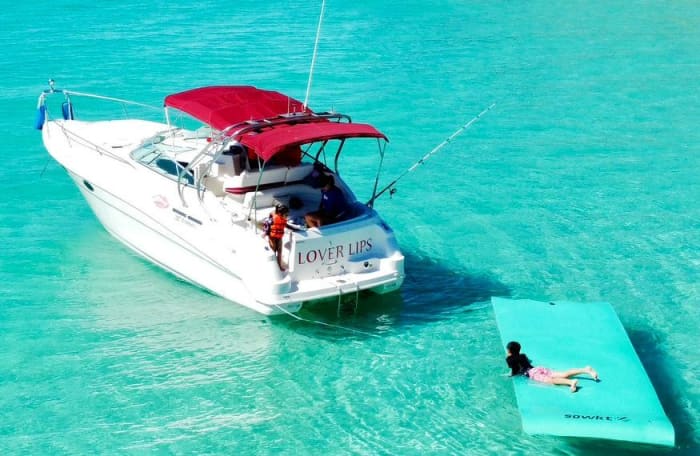 Discover La Paz on a full-day motorboat trip