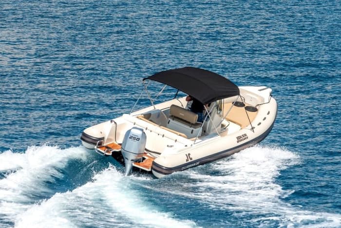 Duik in het kristalheldere water: een complete dagtrip rond Trogir