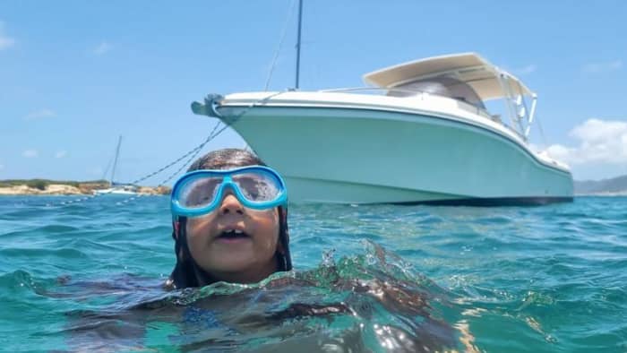 Entspannung in Marigot: 9 Stunden Sonne auf einem Motorboot