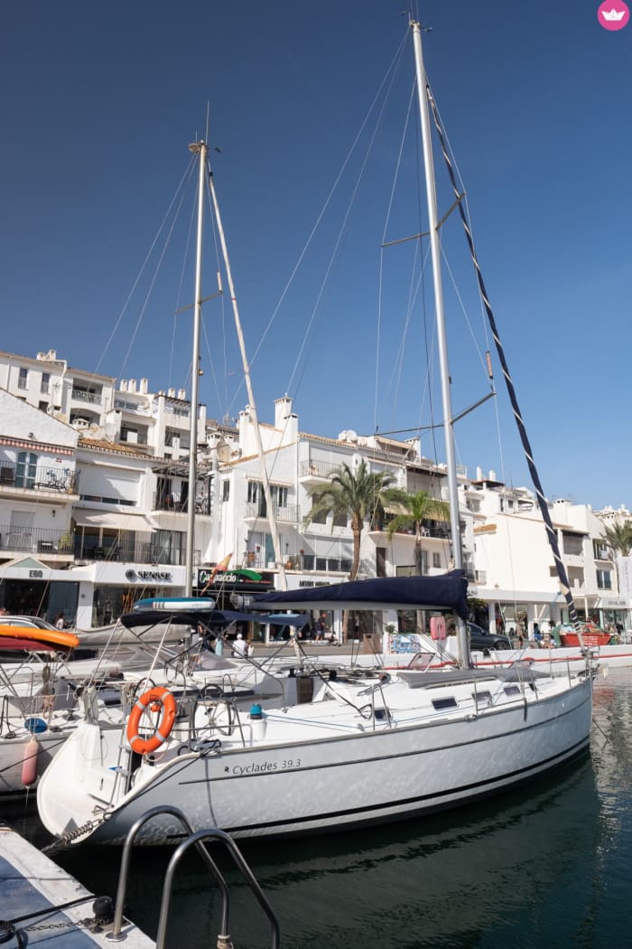Van Marbella naar de horizon: 3 uur durende zeilervaring met drankjes en snacks