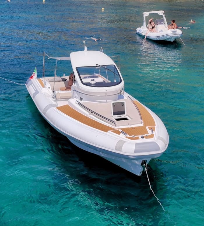 Entdecken Sie Cinque Terre auf einem Ganztagesausflug mit dem Motorboot