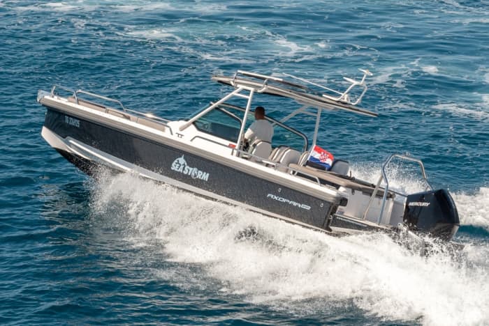Your day in Split: Rent a motorboat for a full day of discovery