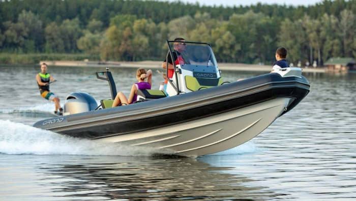 Half-day La Grande-Motte discovery: Your short escape on a motorboat