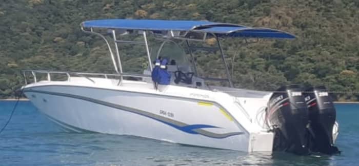 Geniet van elk moment: een volle dag zon rondom Santa Marta op een motorboot.