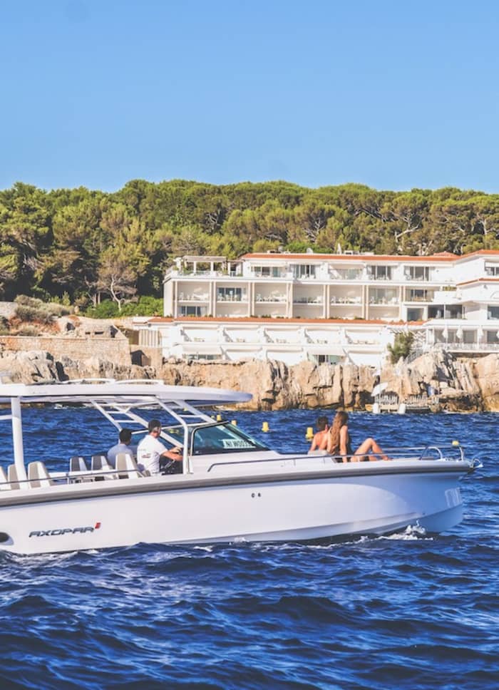 Discover Golfe Juan: A full day of sun on a motorboat