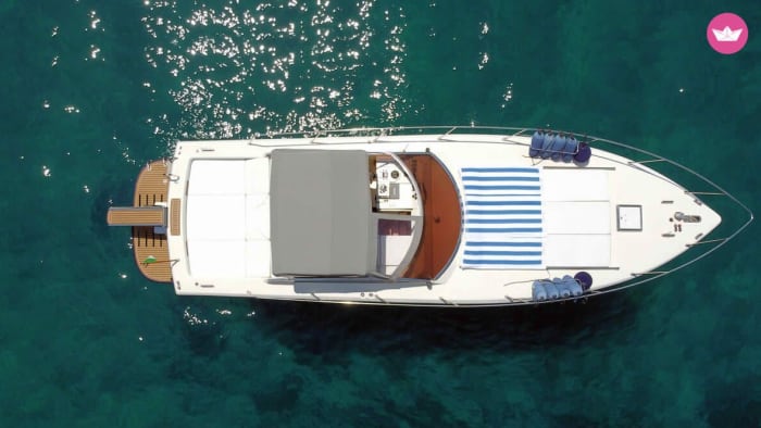 Full-day Giannutri Island boat tour: Explore nature, swim in crystal clear waters