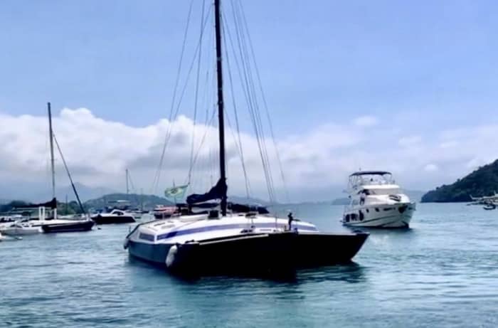 Erleben Sie Angra dos Reis wie nie zuvor auf einem Katamaran