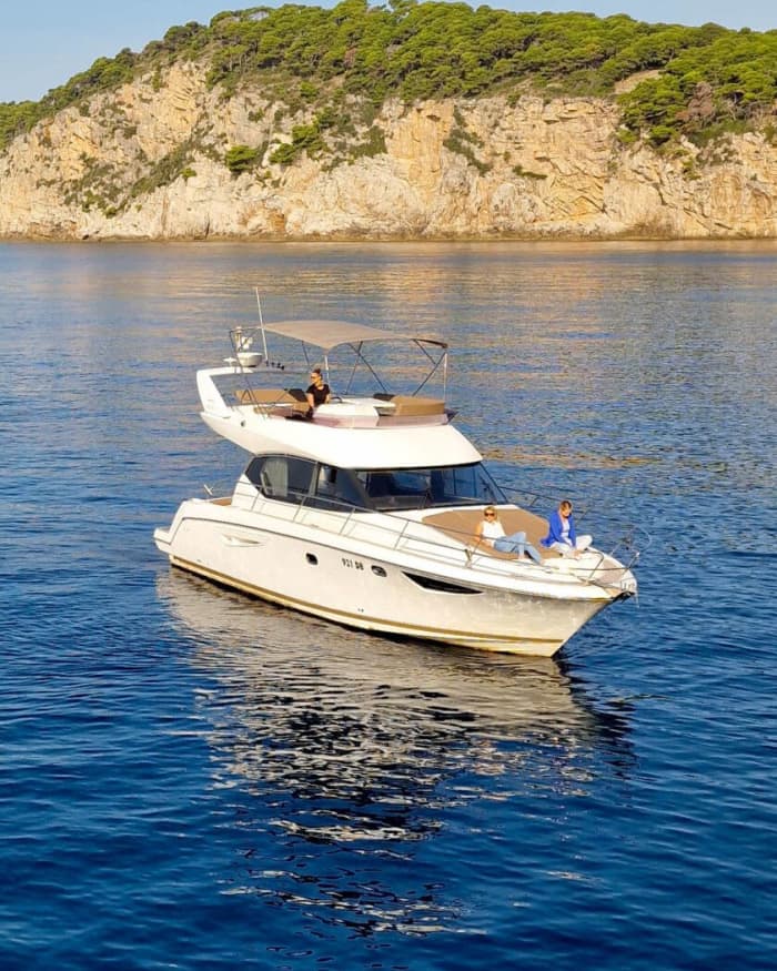 Scenic Transfer: One-Way Cruise to Hvar