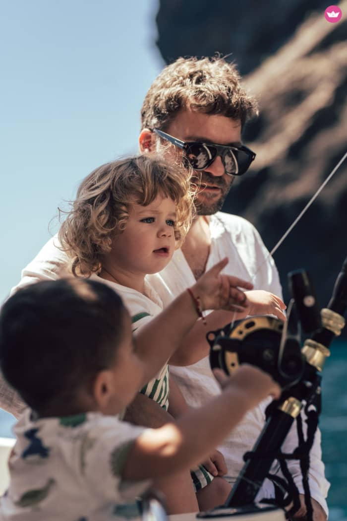 Alquiler de yate con todo incluido de 4 horas | Experiencia de lujo para hasta 12 personas