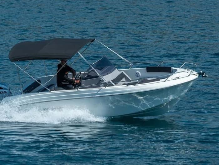 Découvrez Kotor : une demi-journée de pur bonheur en bateau à moteur