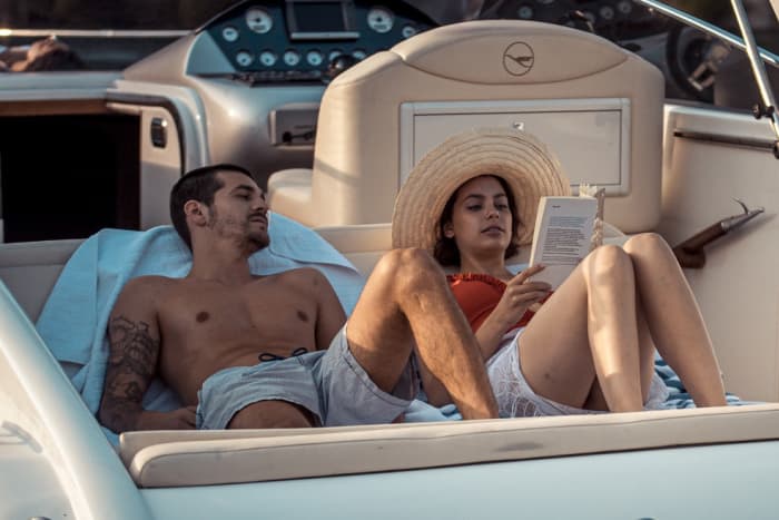 Mezza giornata di lusso a bordo di uno yacht a motore.