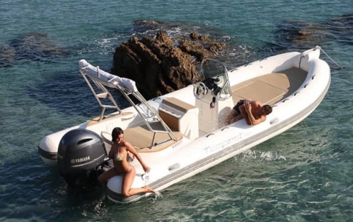 Découvrez La Ciotat en bateau à moteur pendant 4 heures