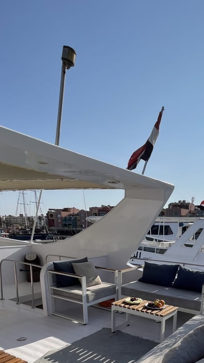 Excursion d'une journée : Découvrez Hurghada à bord d'un yacht à moteur de luxe