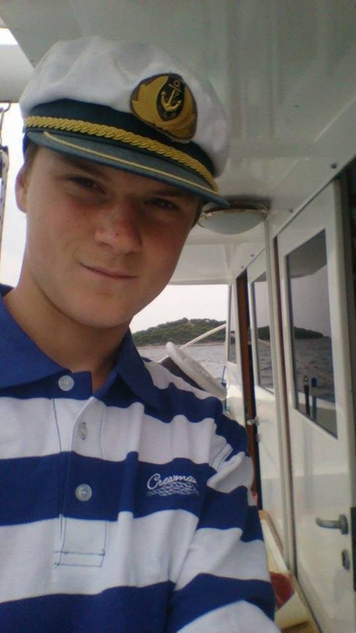 Full-day sailing experience on a catamaran in Rogoznica