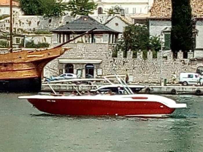 Full Day Boat Tour : Private Discovery of the Coats