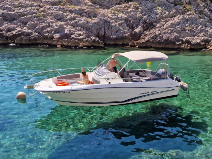 Disfruta del sol en una excursión en barco de 9 horas en L'Estartit.