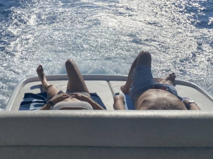 Entdecken Sie Capri auf einem Motorboot (8 Stunden).