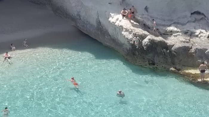 Tropea. Exclusieve zeiltocht van een halve dag inclusief aperitief.
