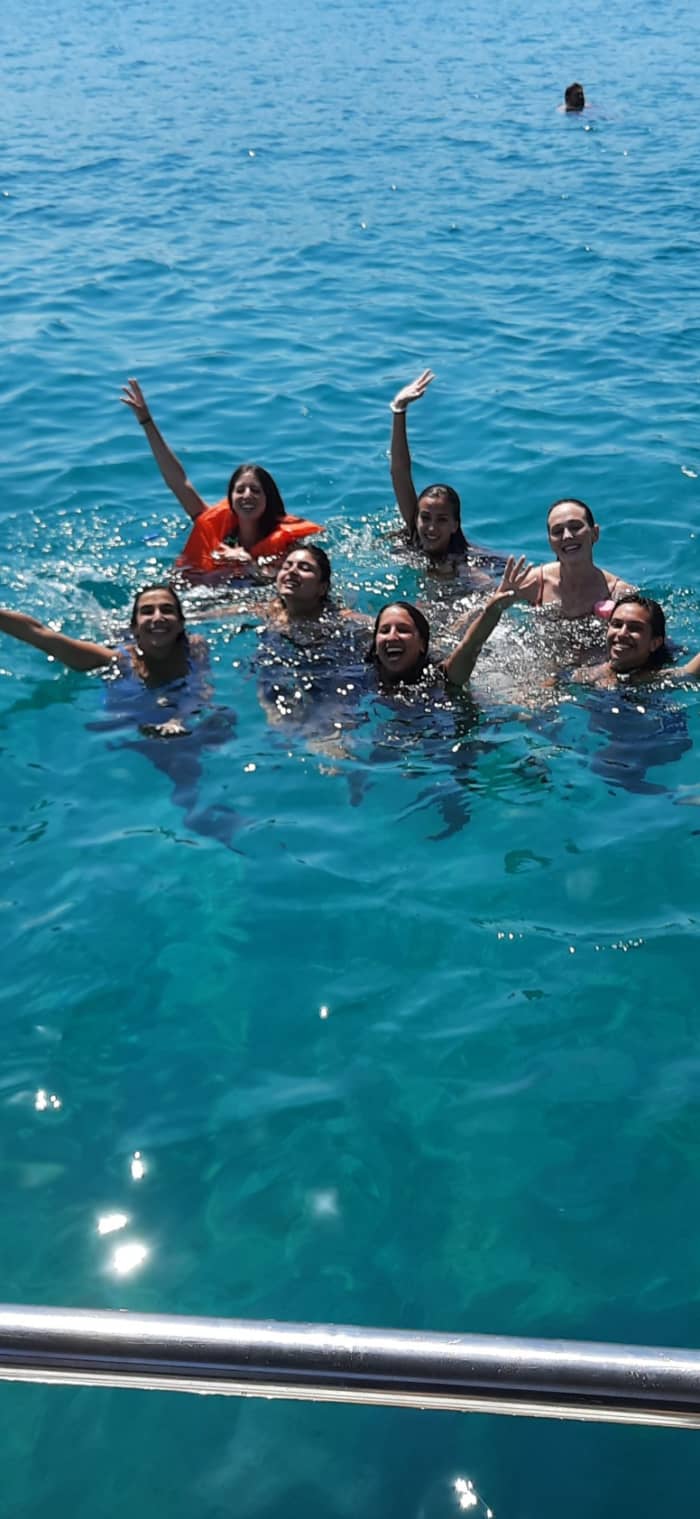 2h30 in Paros: Rent a motorboat and enjoy