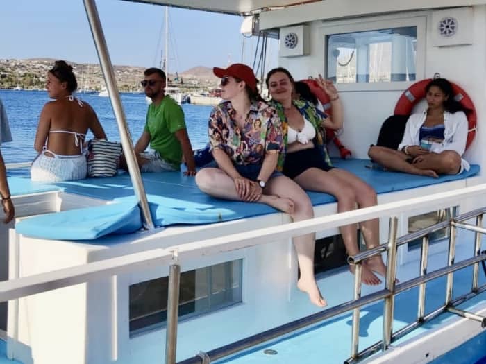 Enjoy 9h on a motorboat to explore Paros