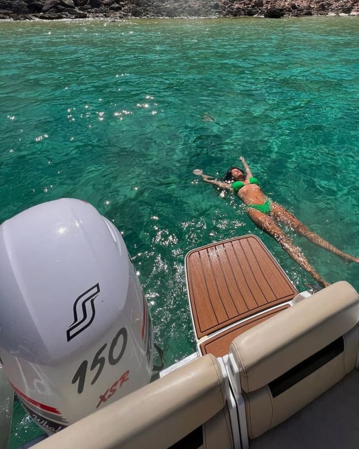 Privé boottocht met schipper rond Menorca