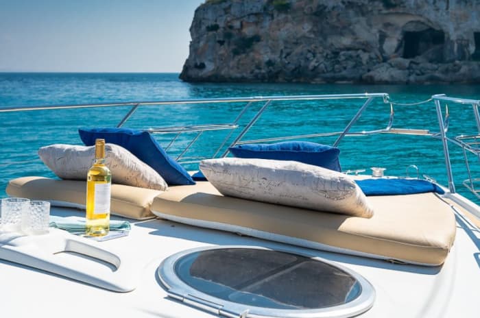 Luxury Cranchi 41 Day Cruiser Experience in Mallorca