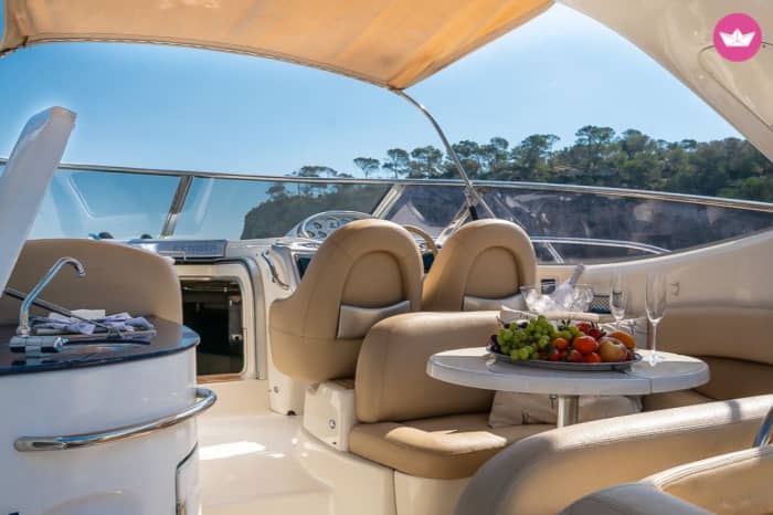 Luxury Cranchi 41 Day Cruiser Experience in Mallorca