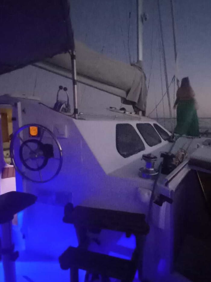 4 uur durende catamaranvaart langs de kust van Alvor