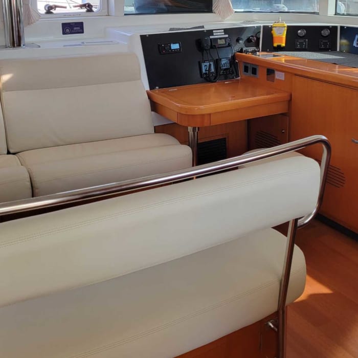 Cruzeiro Privado de Catamarã – Dia Inteiro no Mar
