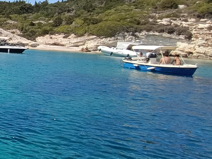 Découvrez les joyaux cachés de la côte nord-est de Corfou