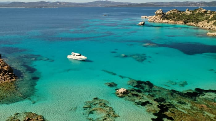 Island Discovery Tour from Poltu Quatu: Spargi, Budelli & North Maddalena
