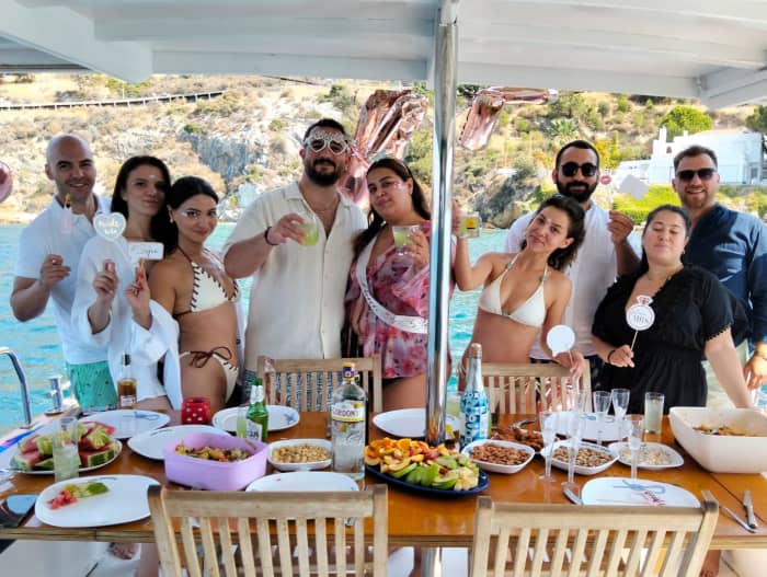 Sonne und Meer in Hira-Mina: Erkunden Sie versteckte Buchten auf einer halbtägigen Bootstour durch Setur Marinas Kuşadası