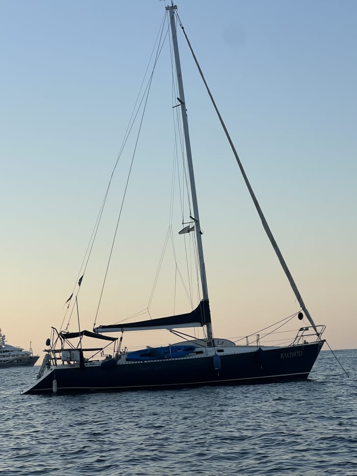 Escursione in esclusiva in barca a vela di 8 ore a Palermo